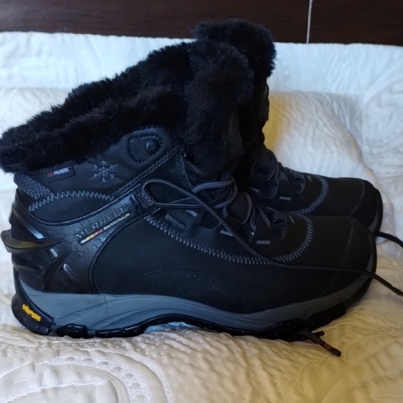 Merrell Black Winter Boots - Picture 3 of 13